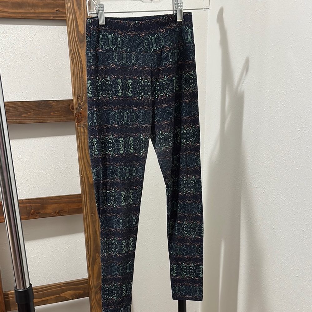 Women’s Leggings - Pink and Blueish/Green